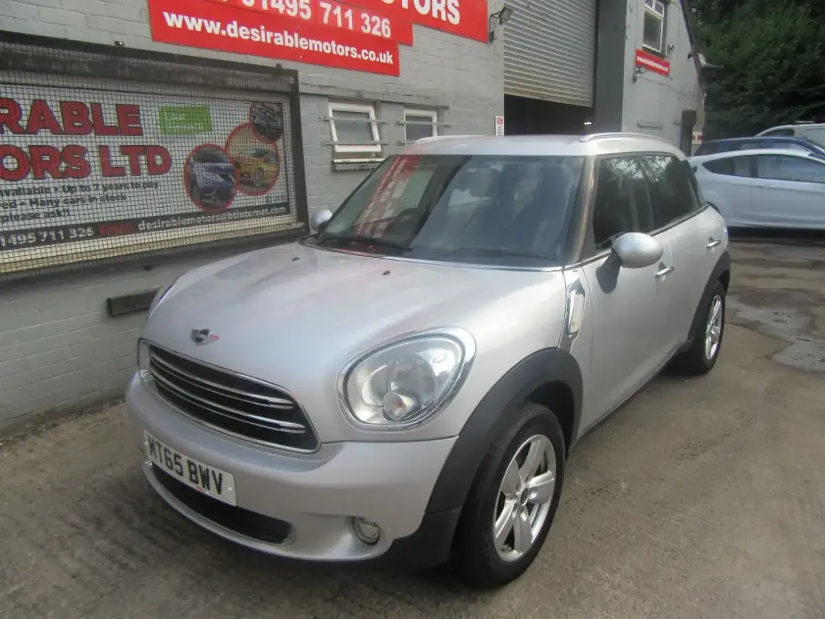 Used Mini Cooper D 2015 Silver Hatchback