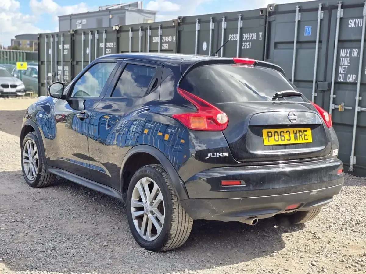 Używany Nissan Juke Acenta Premium 117 KM (86 kW) 2013 Czarny SUV