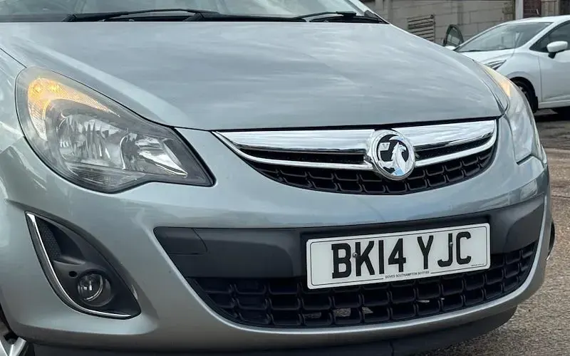 Used Vauxhall Corsa 101 HP (74 kW) 2014 Silver Hatchback