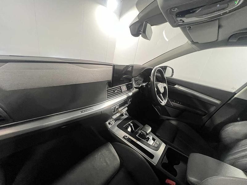 Used Audi Q5 Sport 265 HP (194 kW) 2022 Black SUV