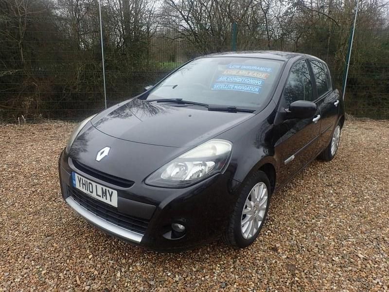 Used Renault Clio II Dynamique 75 HP (55 kW) 2010 Black Hatchback