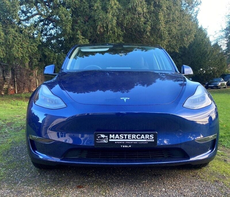Used Tesla Model Y Long Range AWD 372 kW (506 HP) 2022 Deep pearl blue SUV