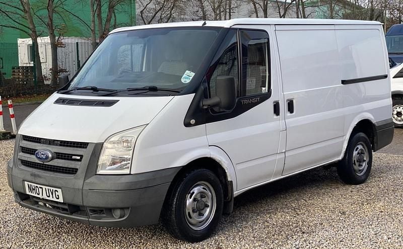 Used Ford Transit 85 HP (62 kW) 2007 White Van