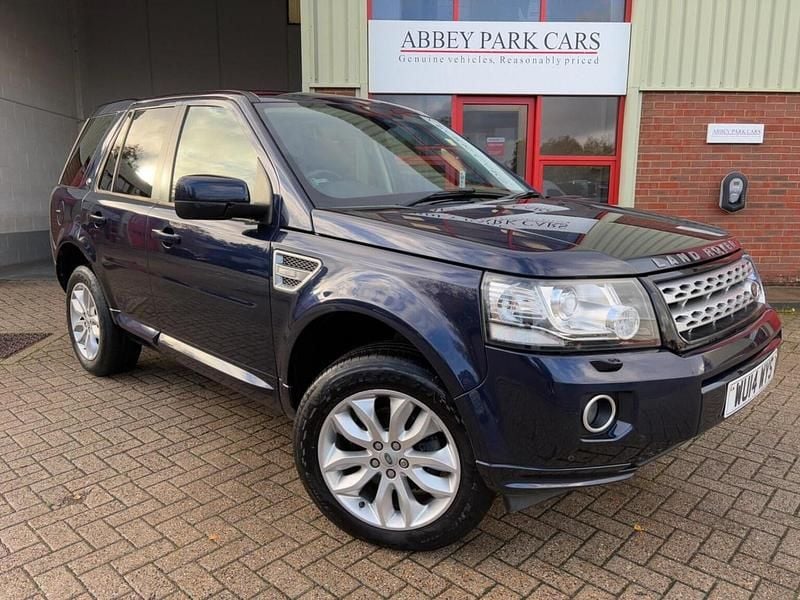 Blue Used 2014 Land Rover Freelander 2 HSE SUV | £10,990 (Good price) - Image 1/4