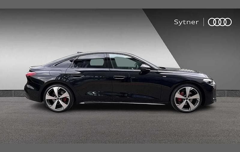 Używany Audi A5 S-Line 147 KM (108 kW) 2026 Czarny Sedan/Limuzyna