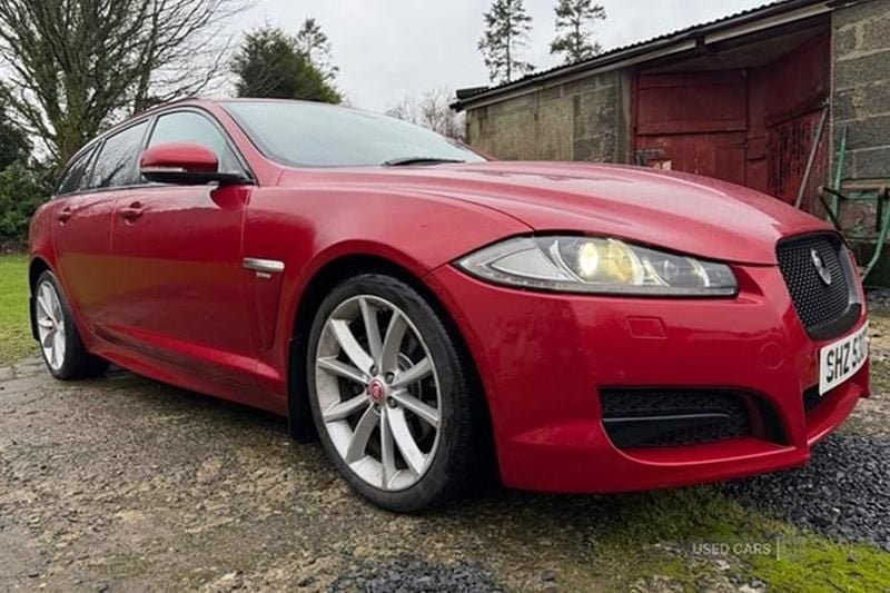 Used Jaguar XF Sportbrake R-Sport 200 HP (147 kW) 2014 Estate