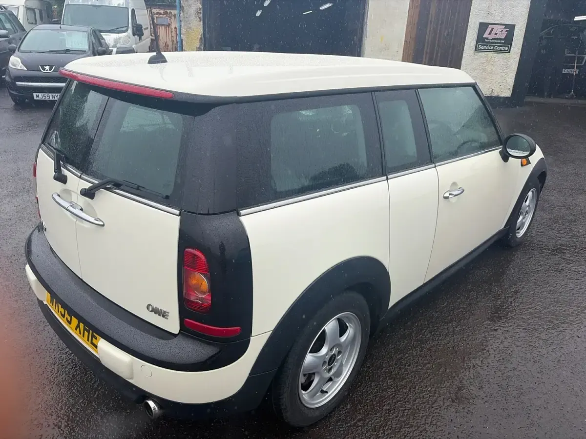 Used Mini One Clubman 2009 White Estate