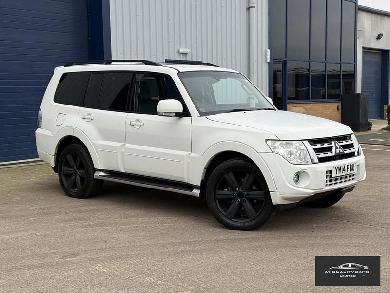 Used Mitsubishi Shogun 197 HP (144 kW) 2014 White SUV