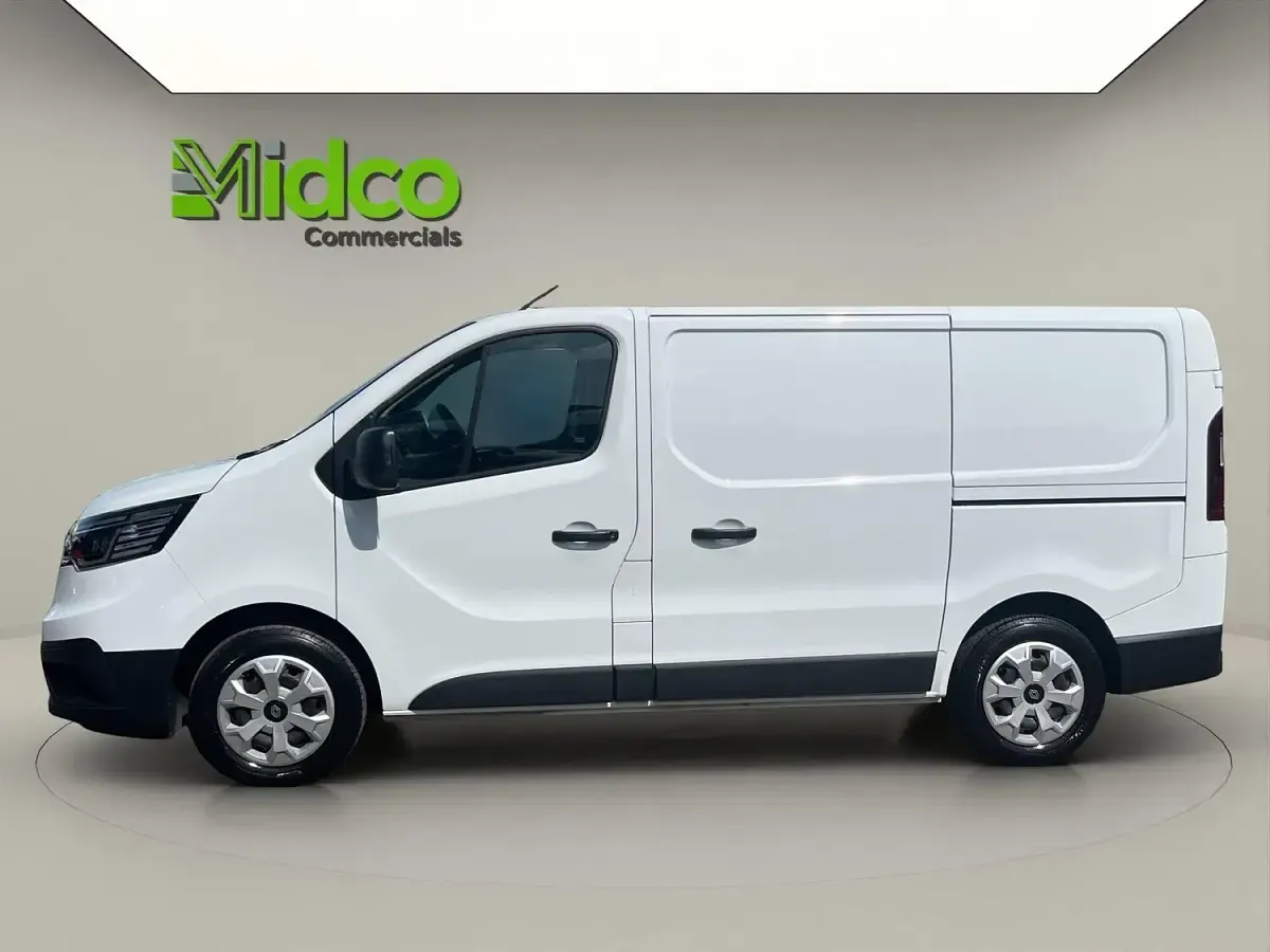 Used Renault Trafic 2024 White MPV