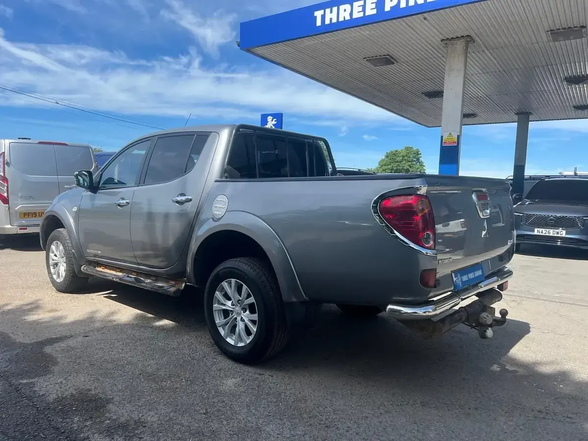 Used Mitsubishi L200 176 HP (129 kW) 2015 Grey Pickup