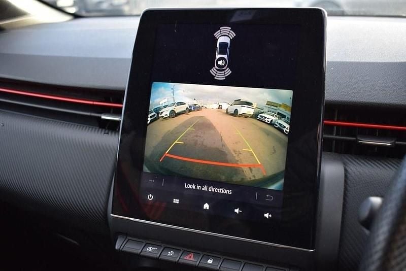 Used Renault Clio V RS Line 90 HP (66 kW) 2023 Black Hatchback