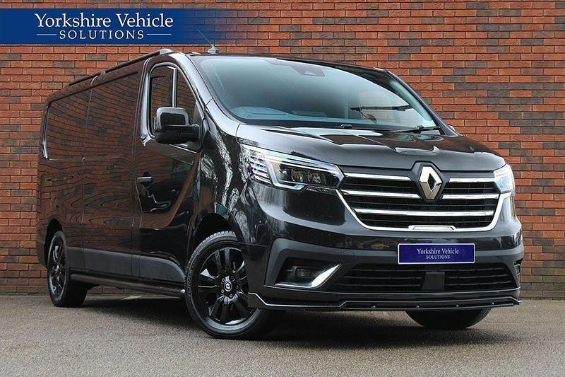 Used Renault Trafic 2023 Black MPV