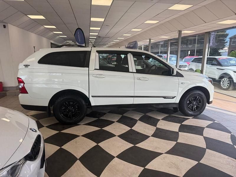 Used Ssangyong (KGM) Korando 2015 White SUV