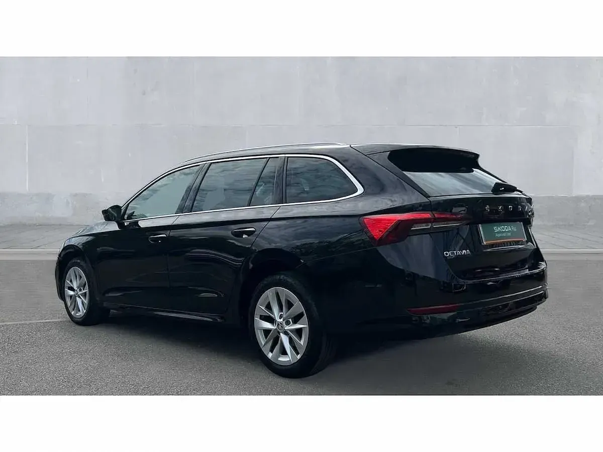 Used Skoda Octavia SE L 150 HP (110 kW) 2023 Black Estate