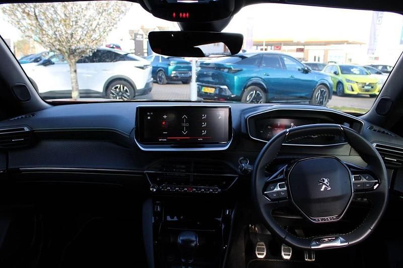 Used Peugeot 2008 GT 129 HP (94 kW) 2023 Orange SUV