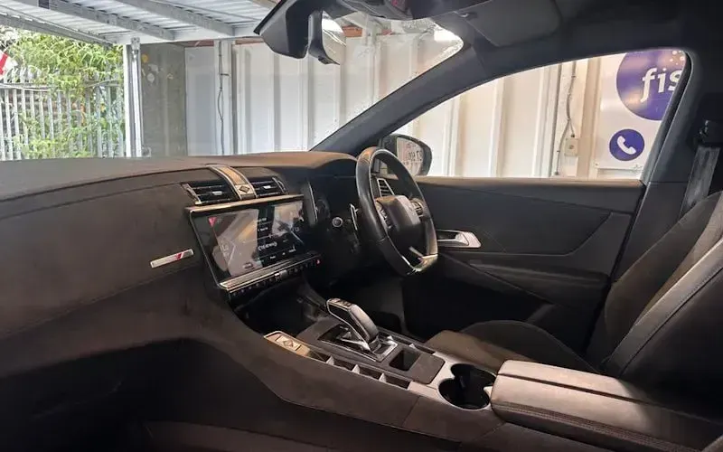 Used DS Automobiles DS7 Crossback Performance 300 HP (220 kW) 2021 White SUV