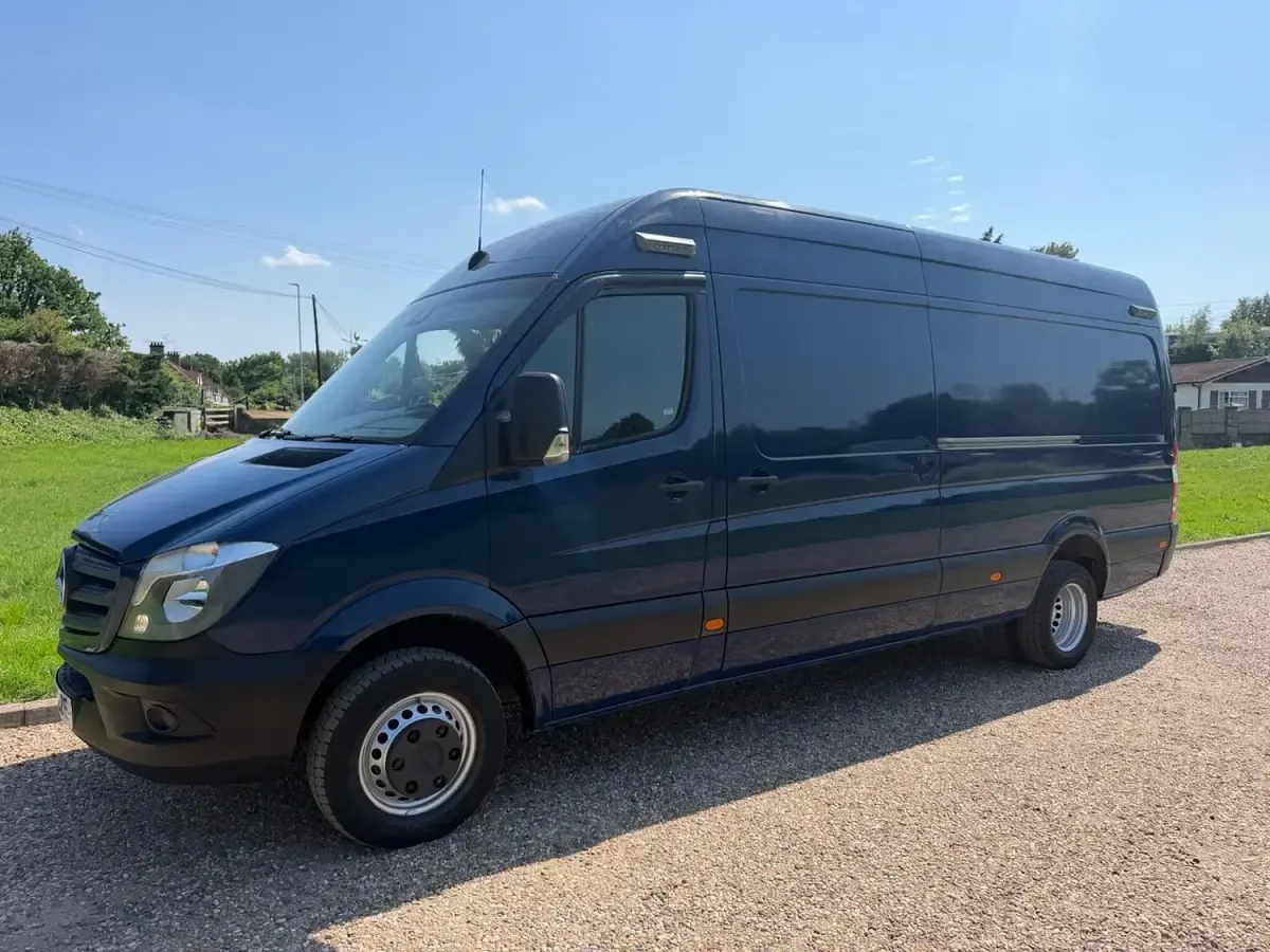 Used Mercedes Sprinter 163 HP (119 kW) 2017 Blue Van