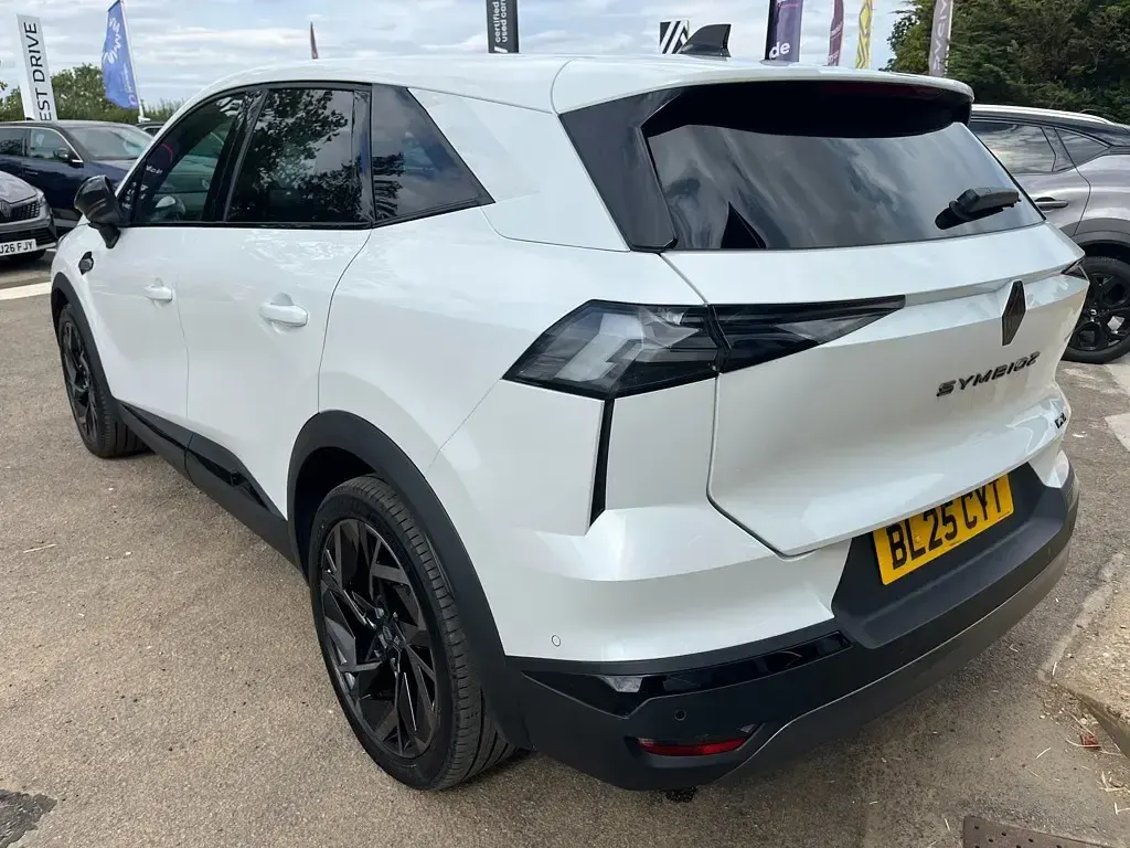 Used Renault Symbioz Techno Esprit Alpine 2025 White SUV