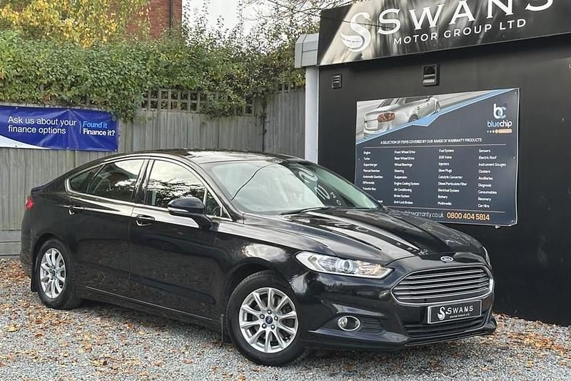 Black Used 2015 Ford Mondeo Zetec Hatchback | £3,495 (Fair price) - Image 1/1