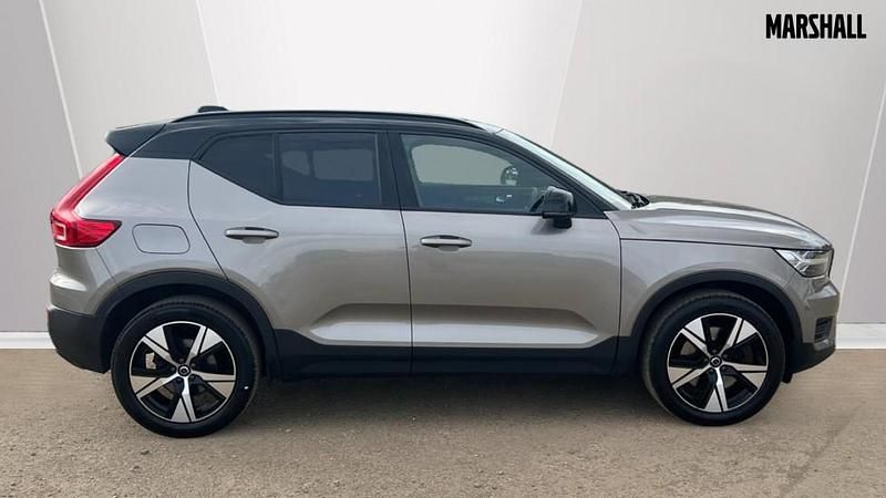Used Volvo XC40 R-Design 262 HP (192 kW) 2022 Grey SUV