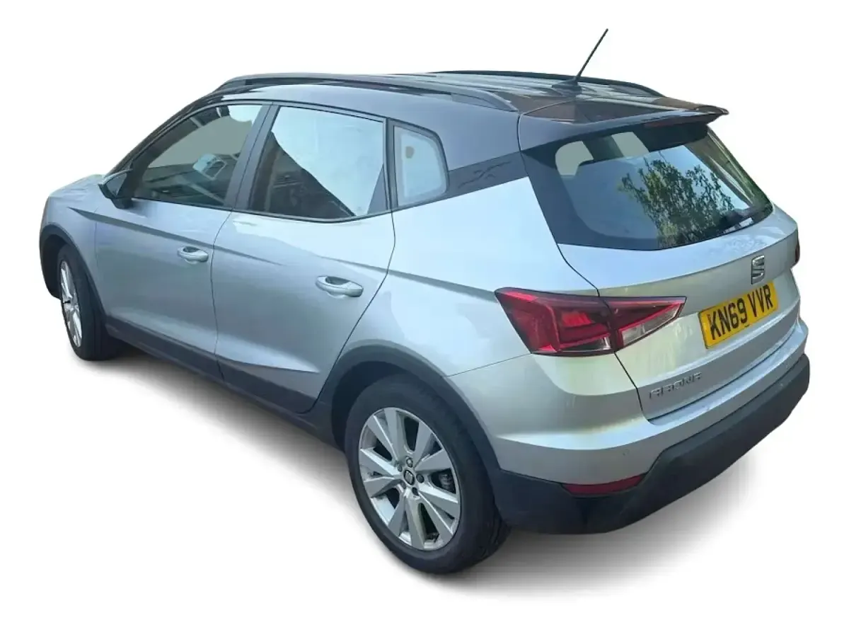 Used Seat Arona SE Technology 115 HP (84 kW) 2019 Silver SUV