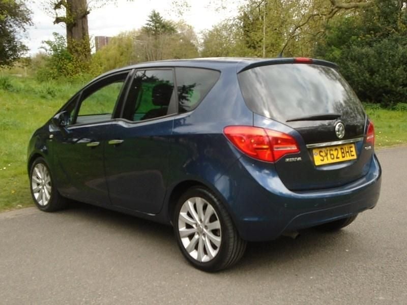Używany Vauxhall Meriva 2012 Niebieski Minivan