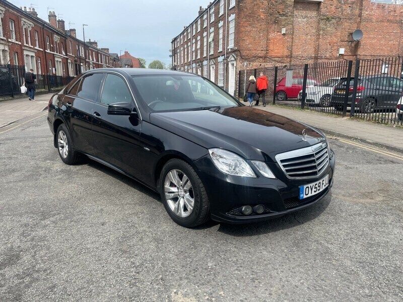 Black Used 2009 Mercedes E220 SE Sedan | £2,295 - Image 1/4