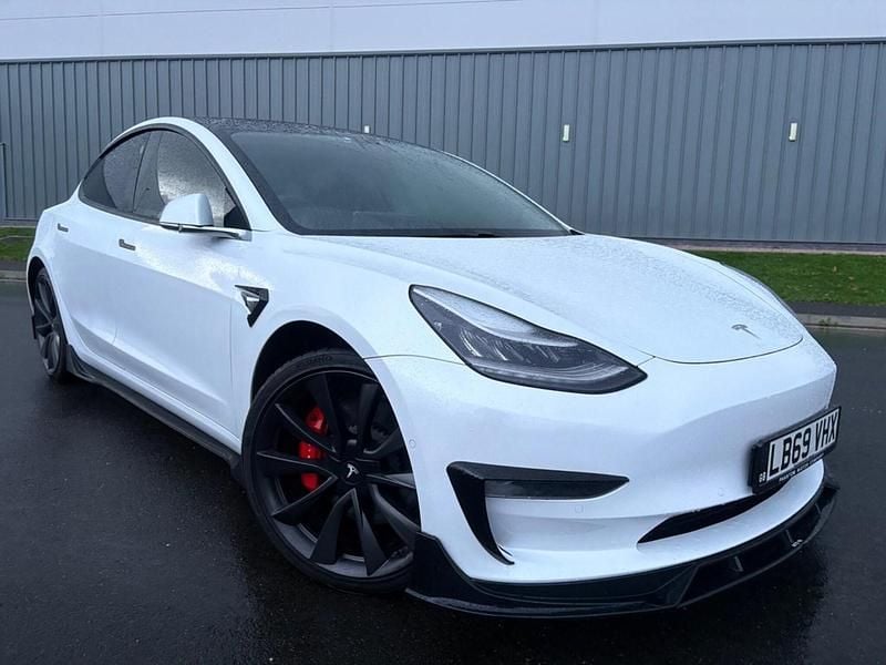 Used Tesla Model 3 Performance 82 kW (112 HP) 2019 White Sedan