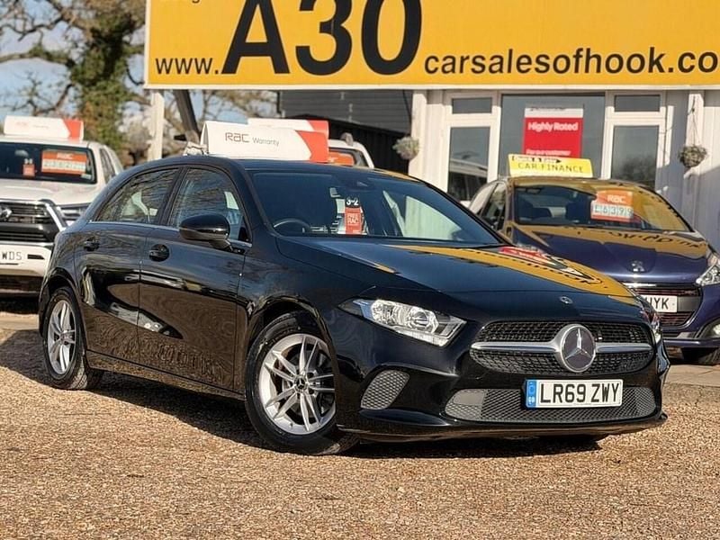 Used Mercedes A180 SE 2019 Black Hatchback