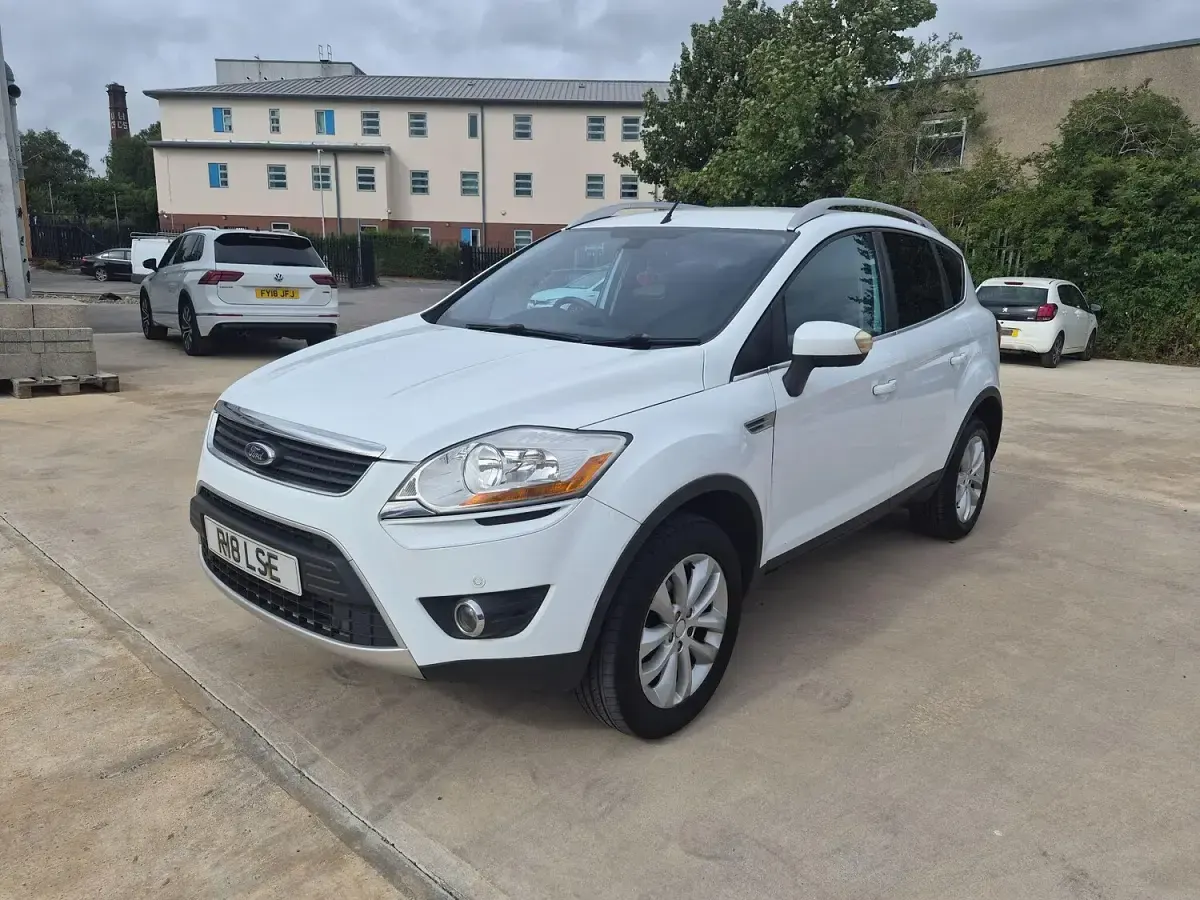 Used Ford Kuga Titanium 2010 White SUV