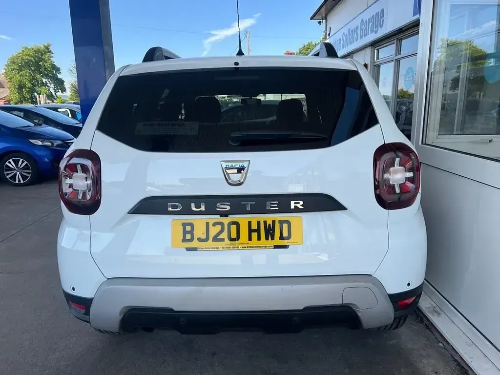 Used Dacia Duster Comfort 115 HP (84 kW) 2020 Glacier white SUV