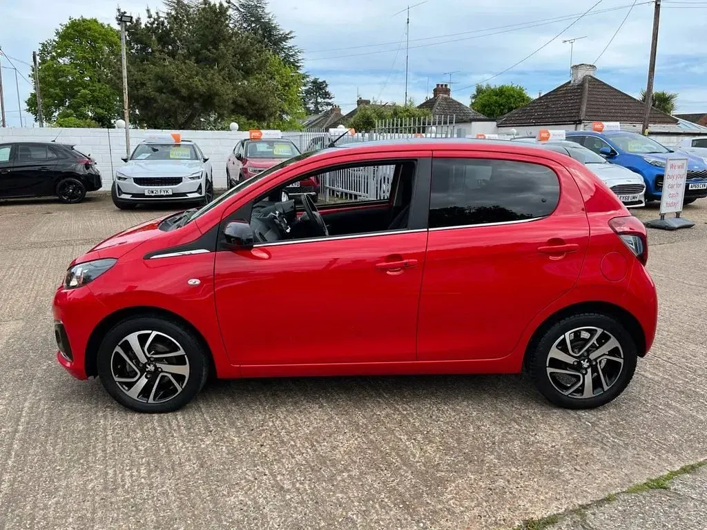 Used Peugeot 108 Allure 72 HP (52 kW) 2020 Red Hatchback