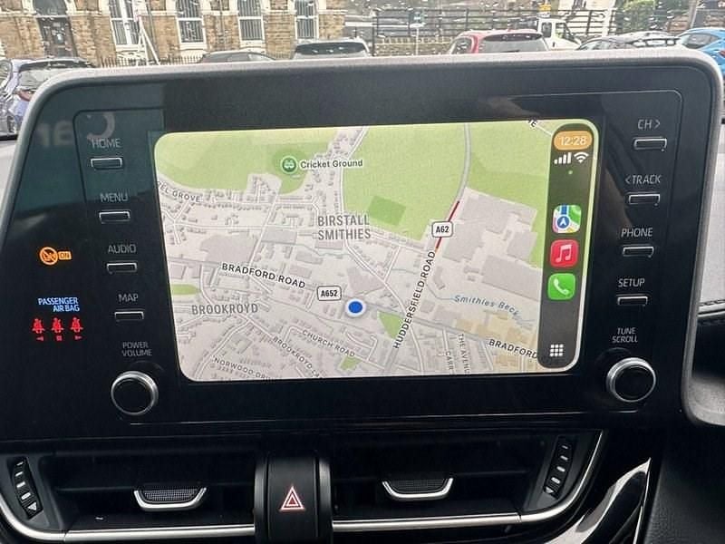 Used Toyota C-HR 122 HP (89 kW) 2023 Grey SUV