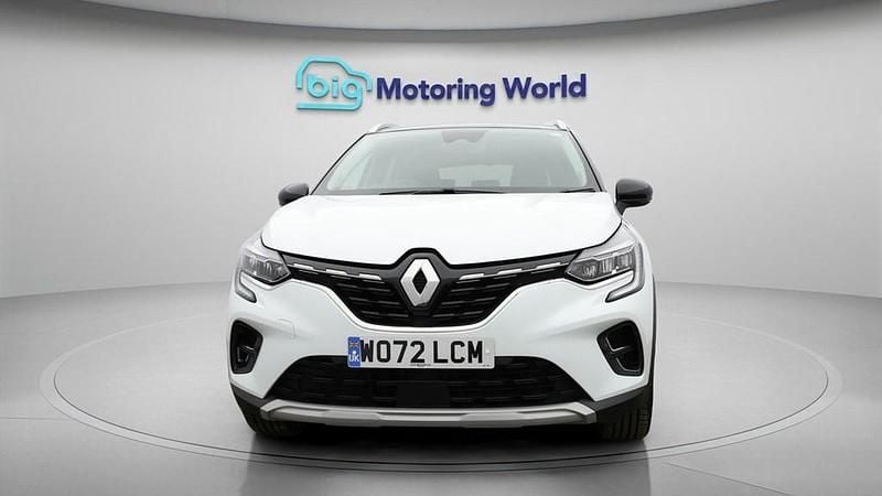 Used Renault Captur Techno 145 HP (106 kW) 2023 White SUV