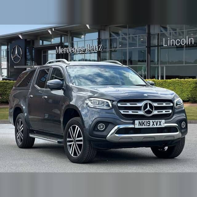 Rock grey metallic Used 2019 Mercedes X250 Pickup | £25,389 (Expensive) - Image 1/4