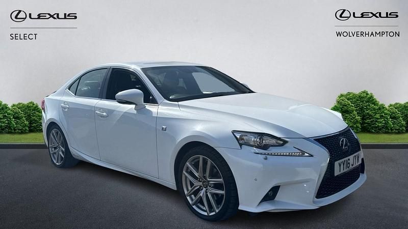 Used Lexus IS300h Sport Line 223 HP (164 kW) 2016 White Sedan