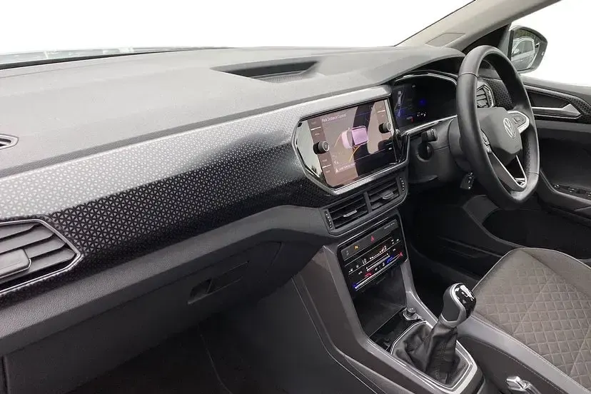 Used VW T-Cross SEL 110 HP (80 kW) 2023 Silver SUV