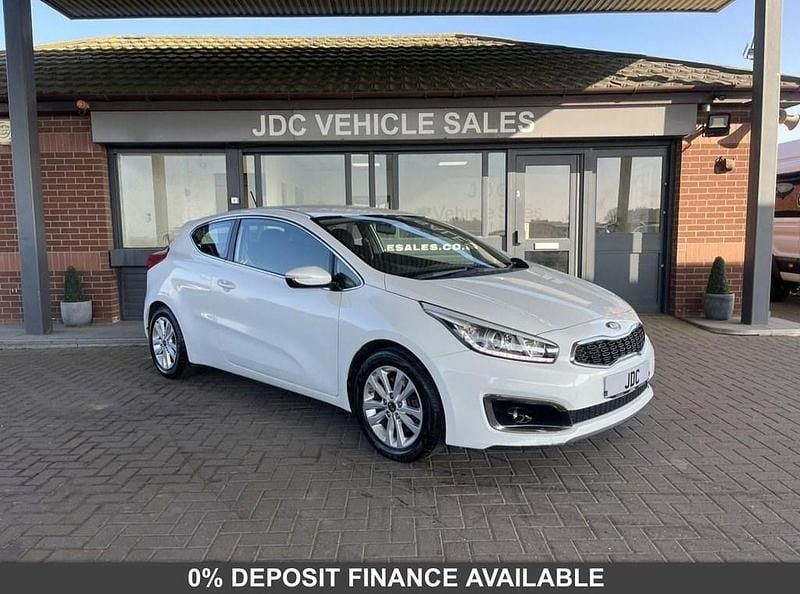White Used 2016 Kia ProCeed 2 Hatchback | £5,990 (Good price) - Image 1/4