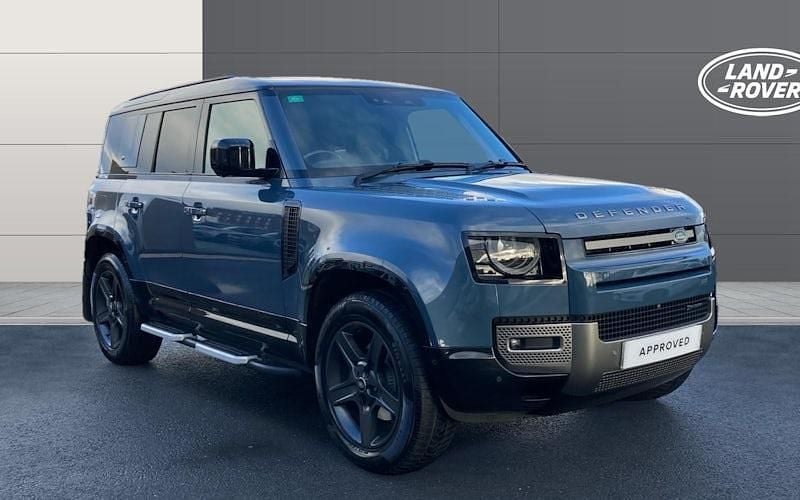 Used 2025 Land Rover Defender SE Dynamic Estate | £53,995 (Good price) - Image 1/4