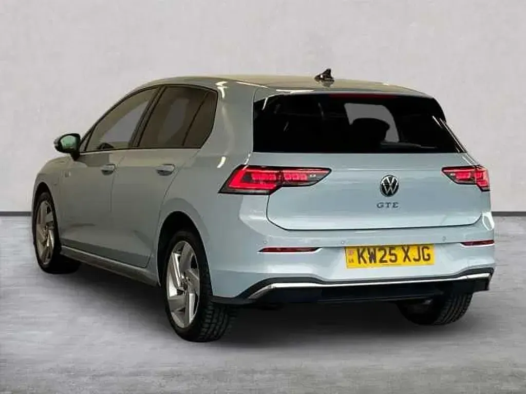 Used VW Golf VIII GTE 272 HP (200 kW) 2025 Blue Hatchback