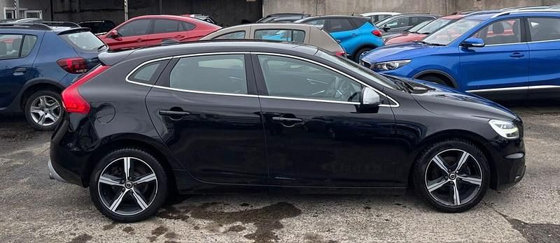 Used Volvo V40 R-Design 152 HP (111 kW) 2018 Black Hatchback