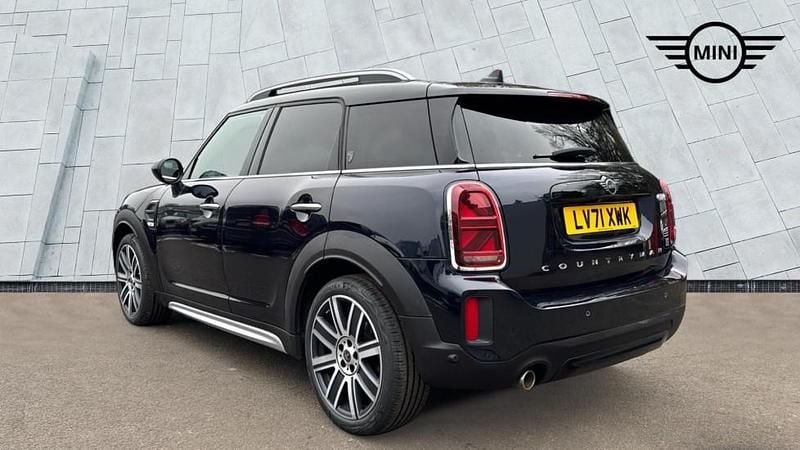 Used Mini Cooper Countryman Exclusive 134 HP (98 kW) 2022 Black SUV