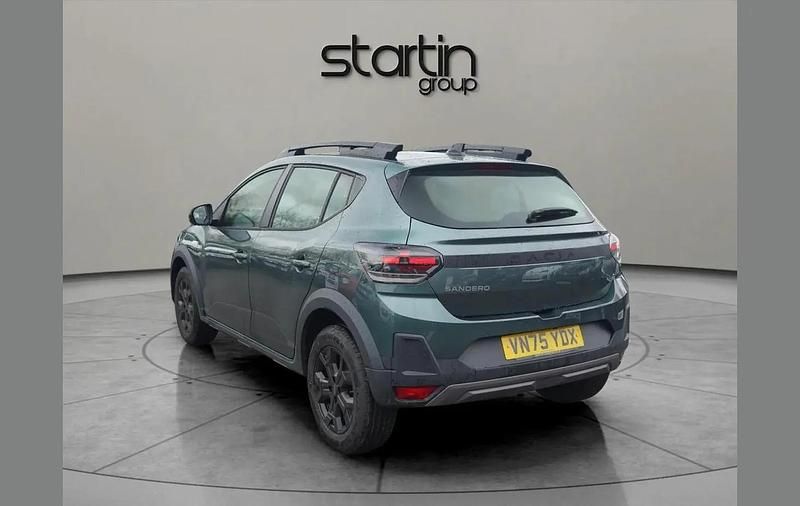 New Dacia Sandero Extreme 108 HP (79 kW) 2025 Green SUV