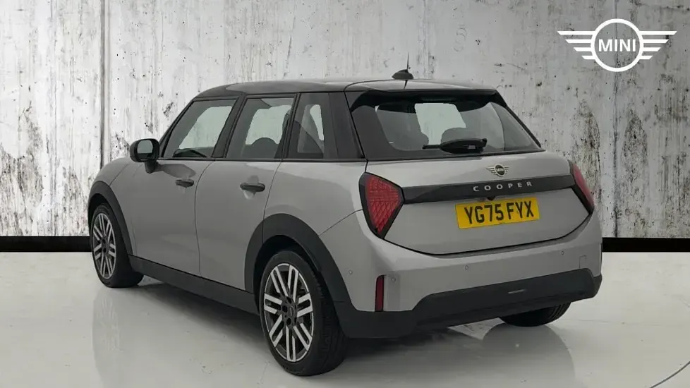 Used Mini Cooper Hatch 113 kW (154 HP) 2025 Silver Hatchback