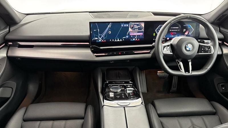 Used BMW 520 M Sport 205 HP (150 kW) 2024 Red