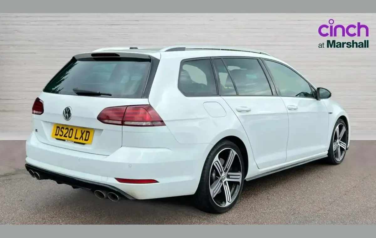 Used VW Golf VIII R 296 HP (217 kW) 2020 White Estate