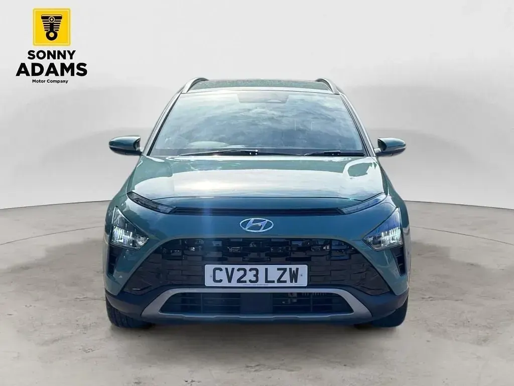 Usado Hyundai Bayon Premium 100 HP (73 kW) 2023 Verde SUV