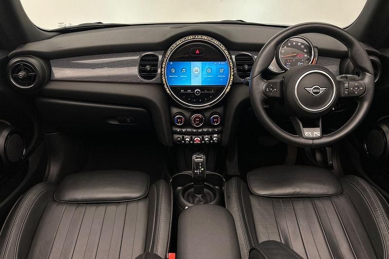Used Mini Cooper Exclusive 134 HP (98 kW) 2022 Black Hatchback
