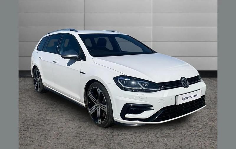 Second-hand VW Golf VIII R 296 CP (217 kW) 2020 Alb Break