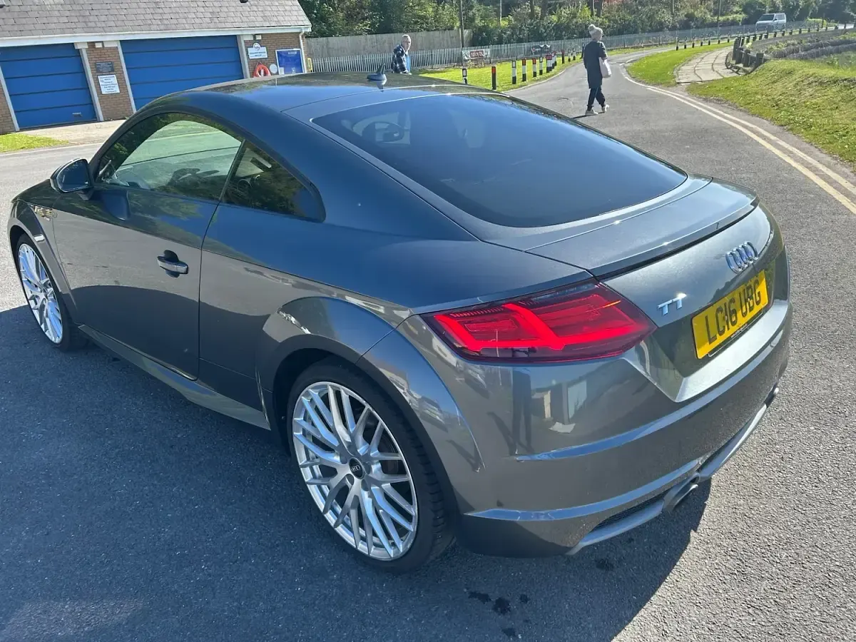 Used Audi TT S-Line 180 HP (132 kW) 2016 Grey Coupe